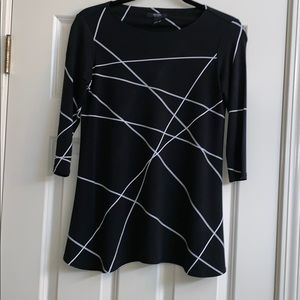 Black & White Quater Sleeve Top